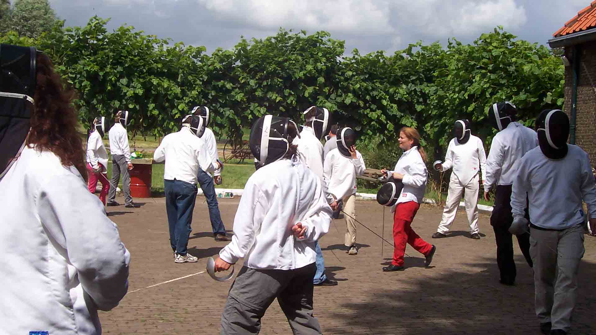 schermen Schermen op het terrein van Buitenplaats Vlaardingen