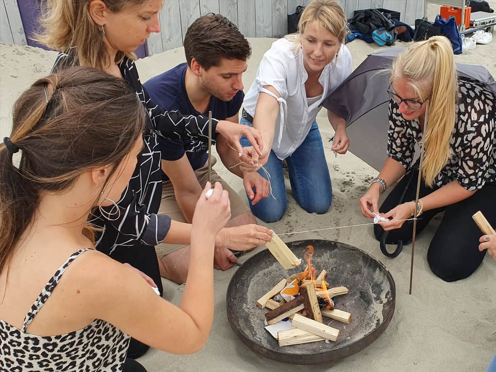 bedrijfsuitje expeditie robinson vuurproef