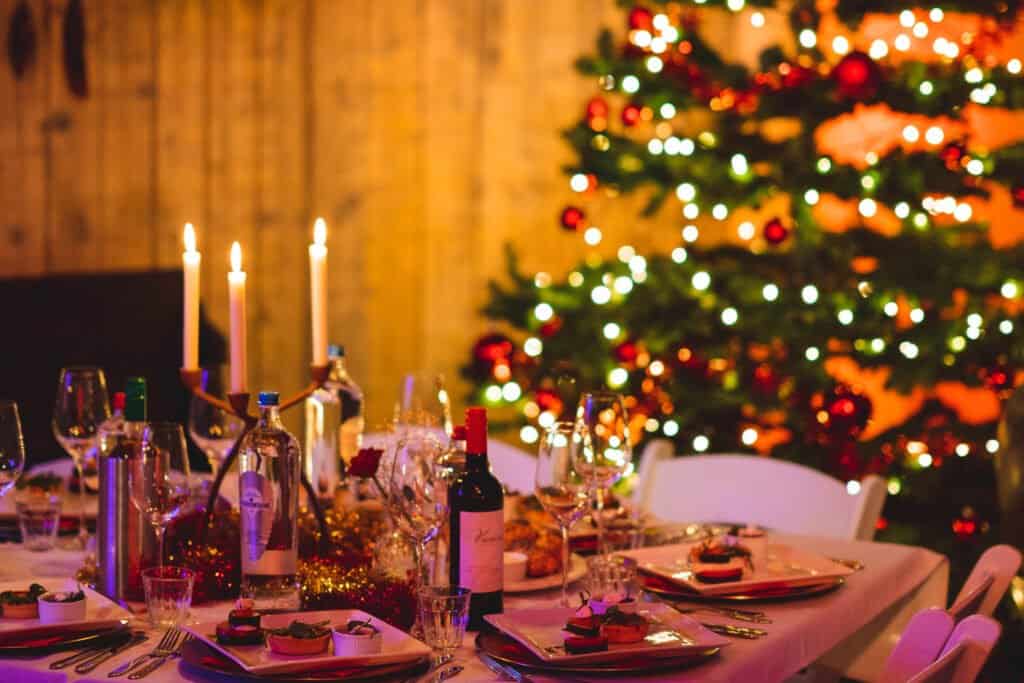 Bedrijfsuitje kerst. Kerstdiner of kerstborrel voor bedrijven