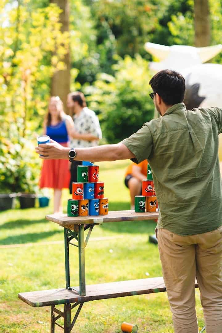 Bedrijfsfestival met activiteiten en workshops - blikgooien