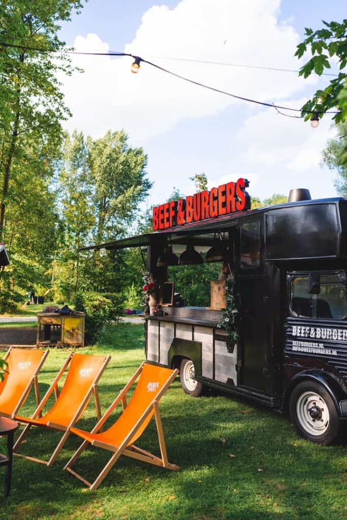 bedrijfsfestival-foodtruck-beefs-burgers Bedrijfsfestival, lekker eten uit foodtruck Beef & Burgers