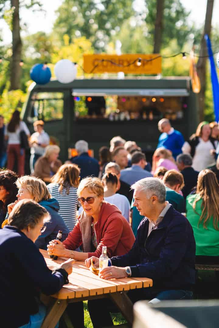 Bedrijfsfestival relaxte sfeer op het foodcourt