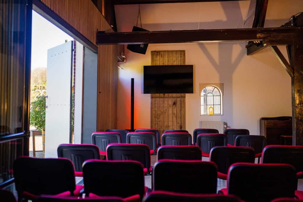 Vergaderlocatie Stal met tv scherm